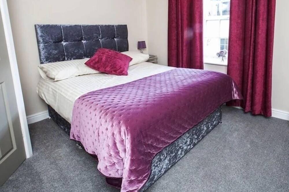 Photo of Bedroom in Chepstow