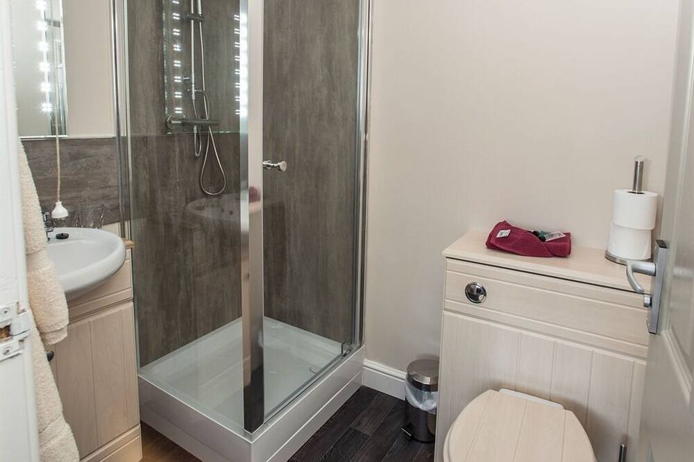 Photo of Bathroom in Chepstow