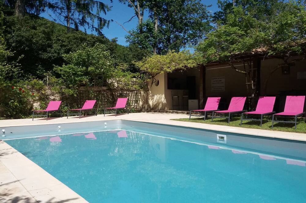 Photo of Outdoor in Saint-Jean-dAigues-Vives