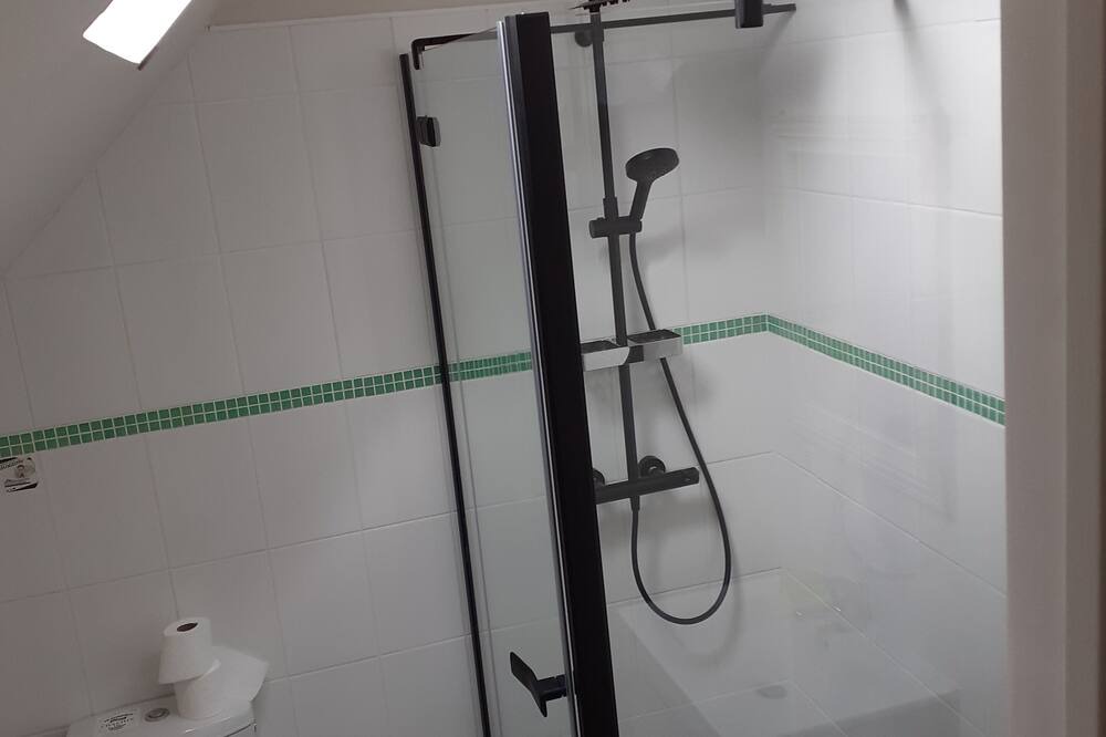 Photo of Bathroom in Guidel