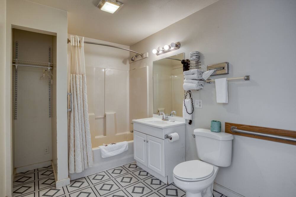 Photo of Bathroom in Heber Springs