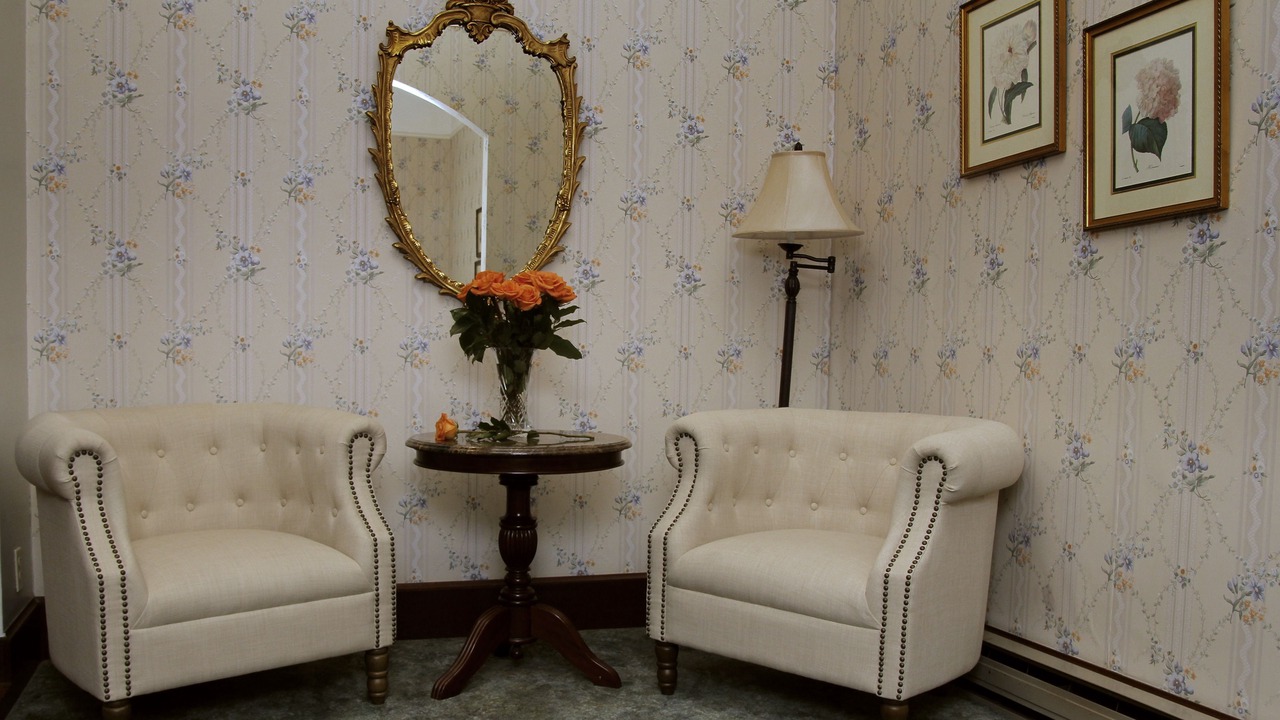 Photo of Bedroom in Ferndale Main Street Historic District