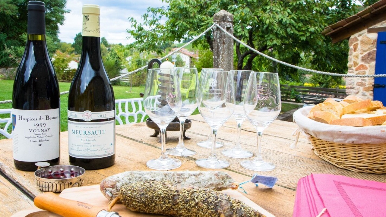 Photo of Others in Aze