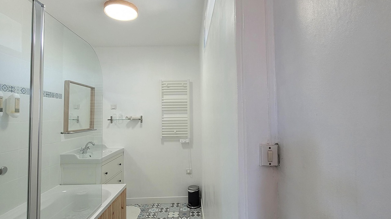 Photo of Bathroom in Aze