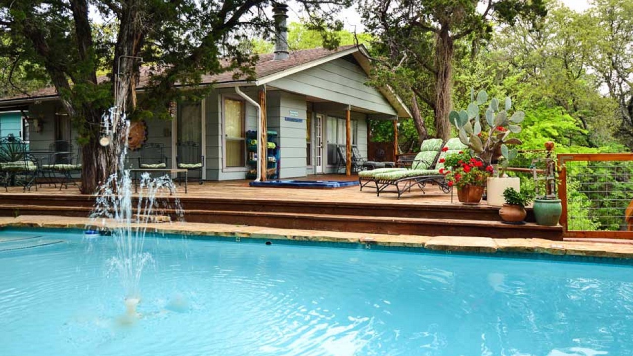 Photo of Outdoor in McNeil