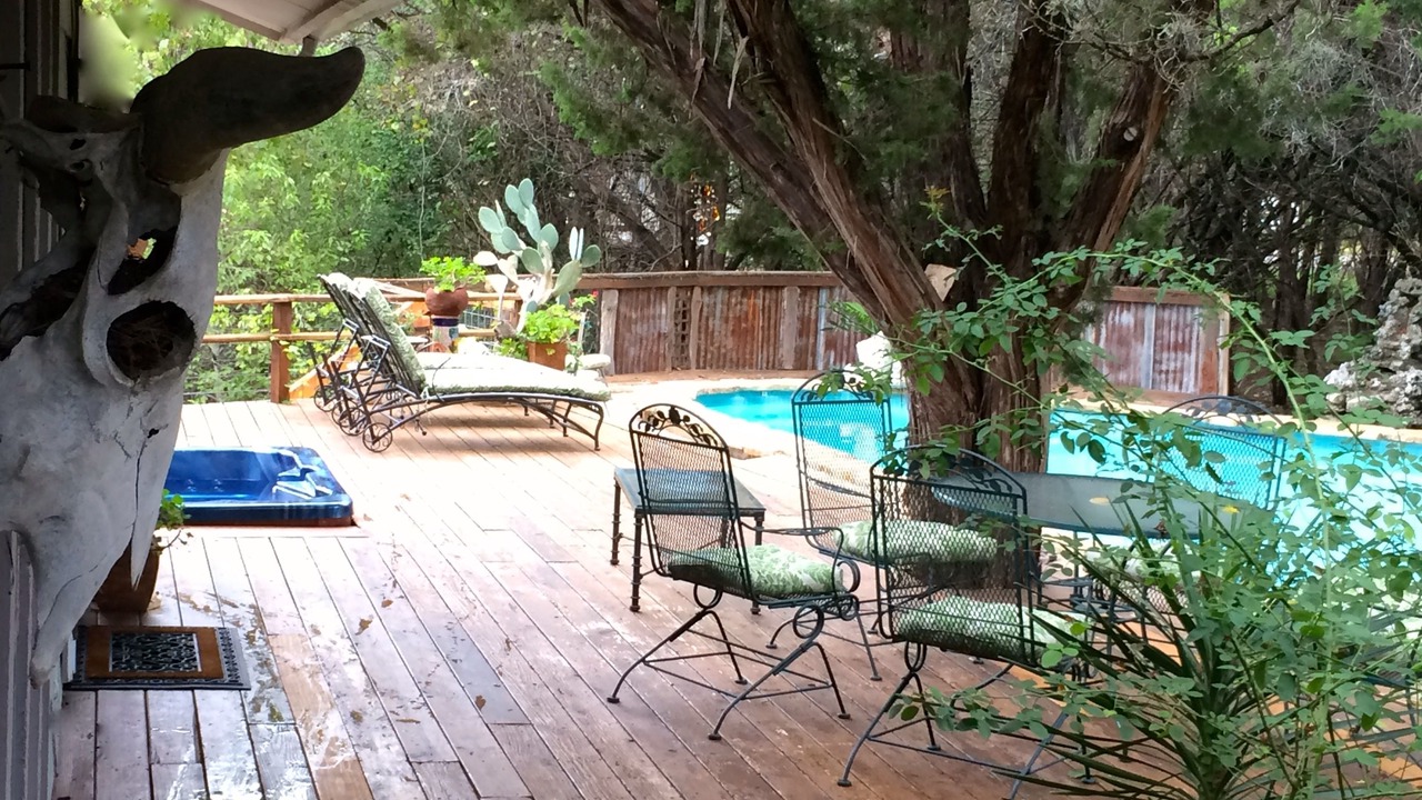 Photo of Outdoor in McNeil