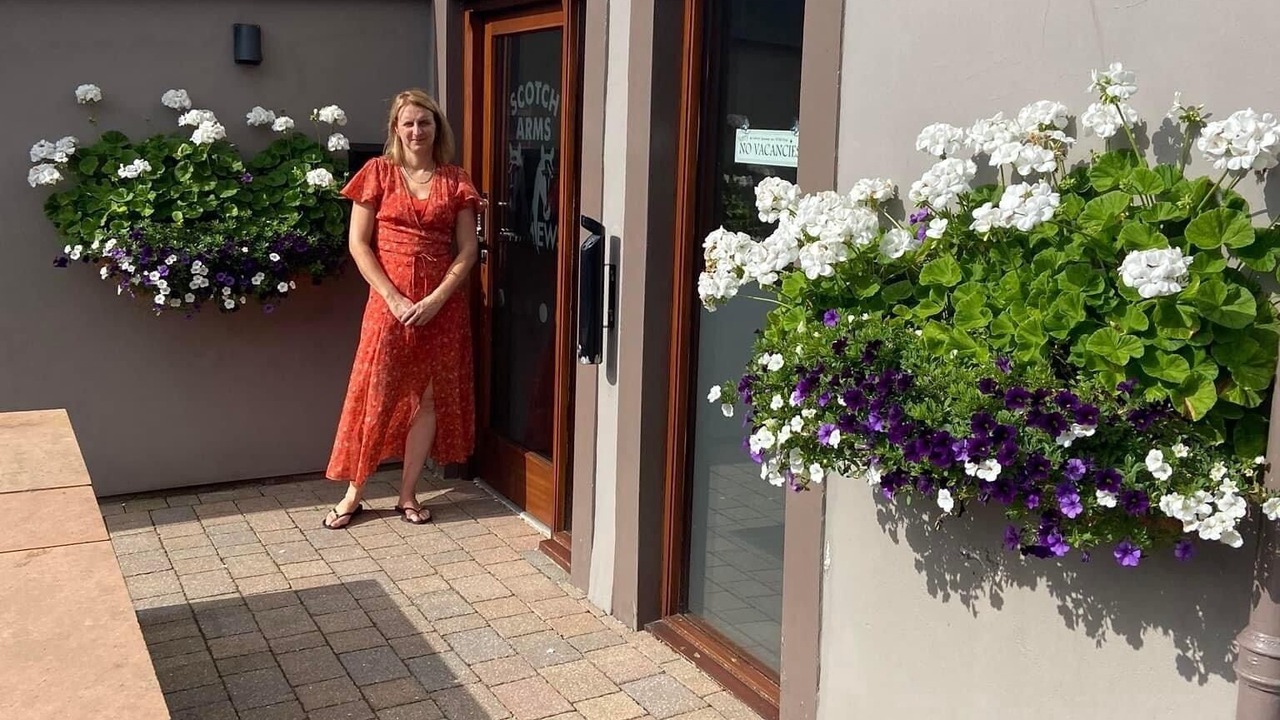 Photo of Outdoor in Wing