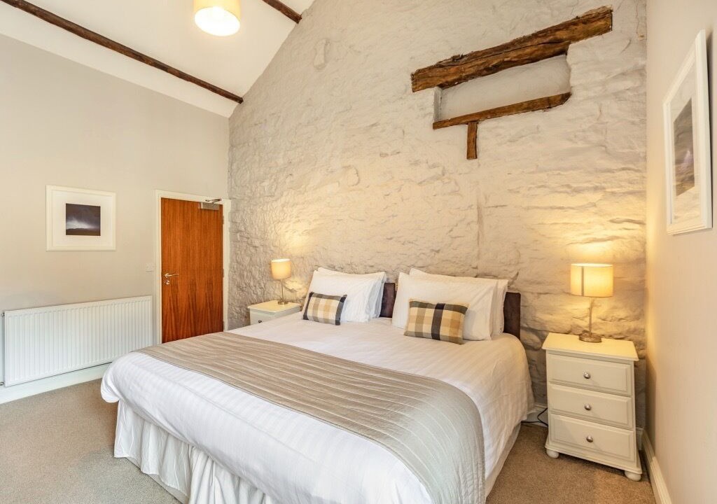 Photo of Others in Wing