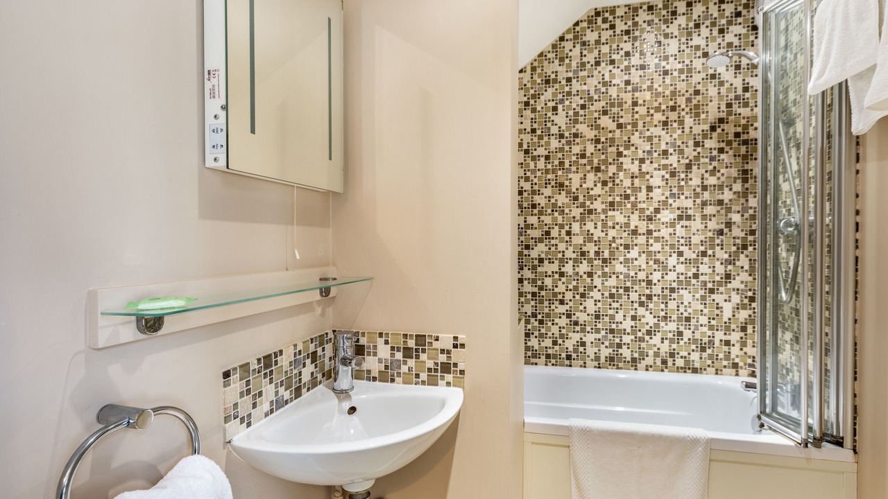 Photo of Bathroom in Wing