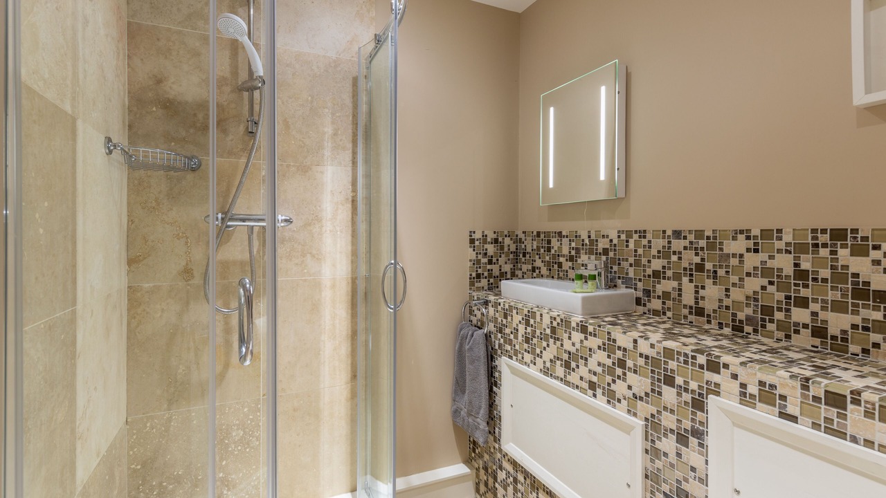 Photo of Others in Wing