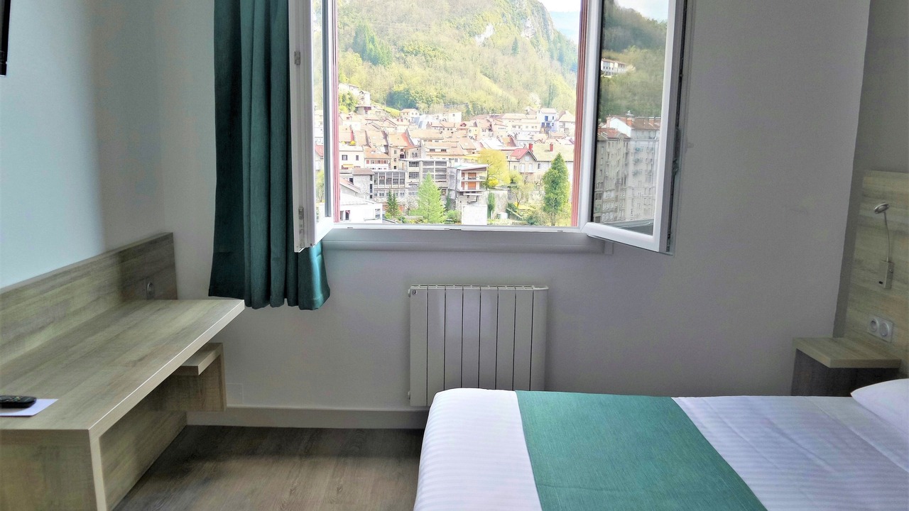 Photo of Bedroom in Saint-Claude