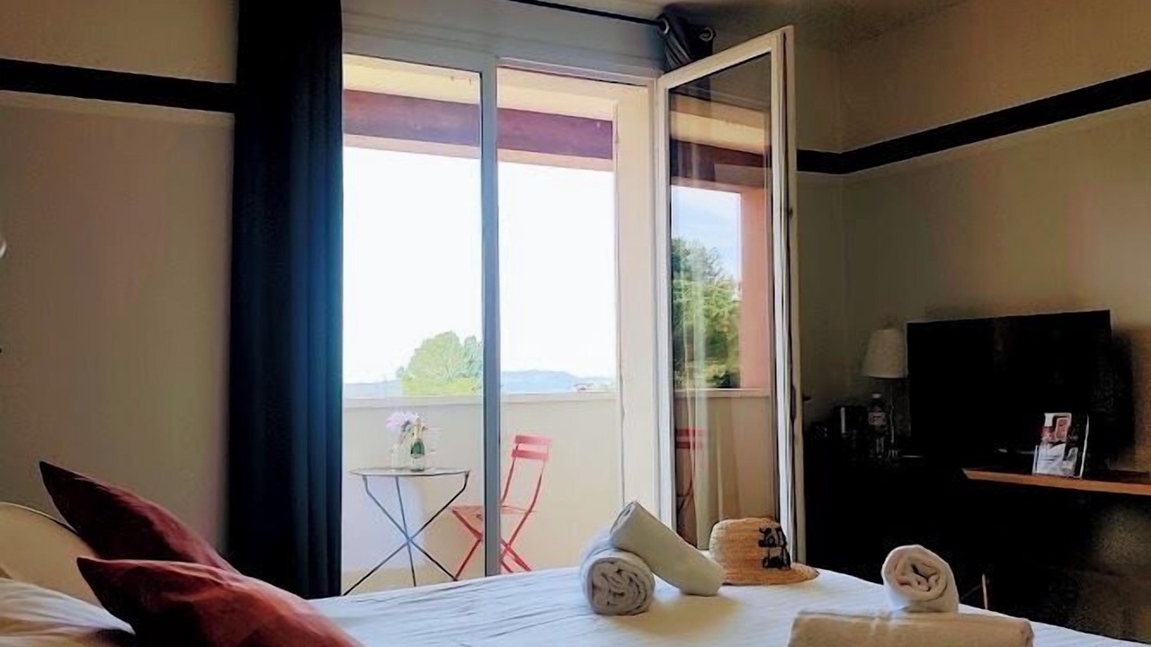 Photo of Patio Balcony in Roussillon