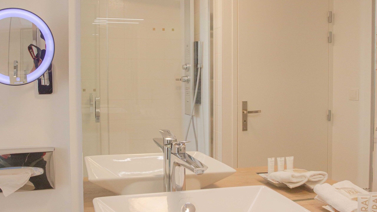 Photo of Bathroom in Amboise