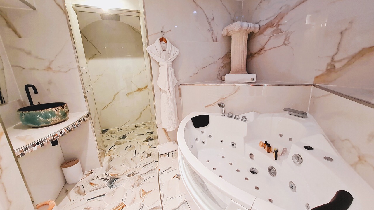 Photo of Bathroom in Cassel