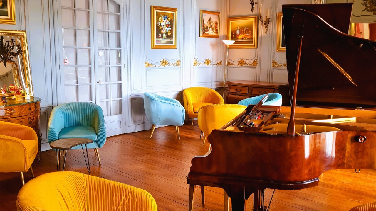 Photo of Others in Cassel