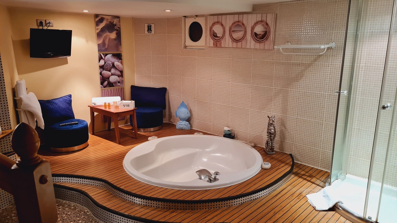 Photo of Bathroom in Cassel