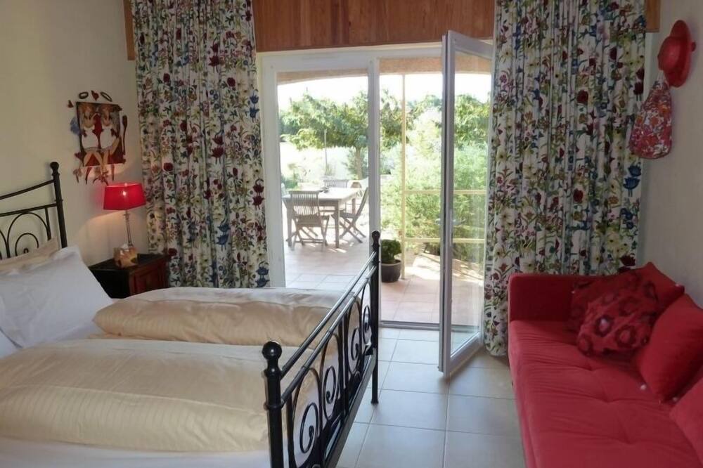 Photo of Bedroom in Paraza