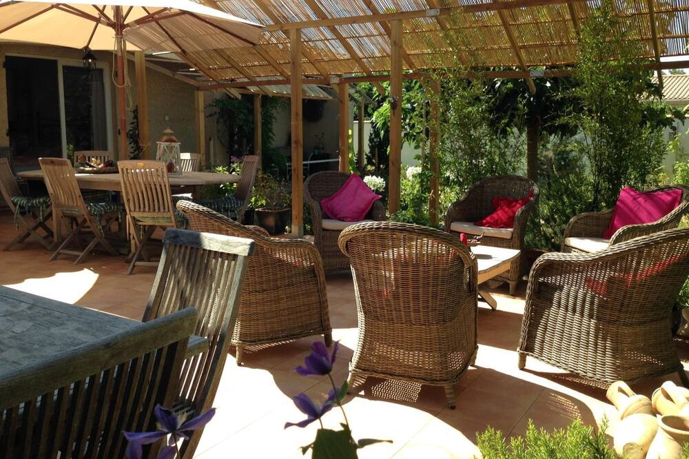 Photo of Patio Balcony in Paraza