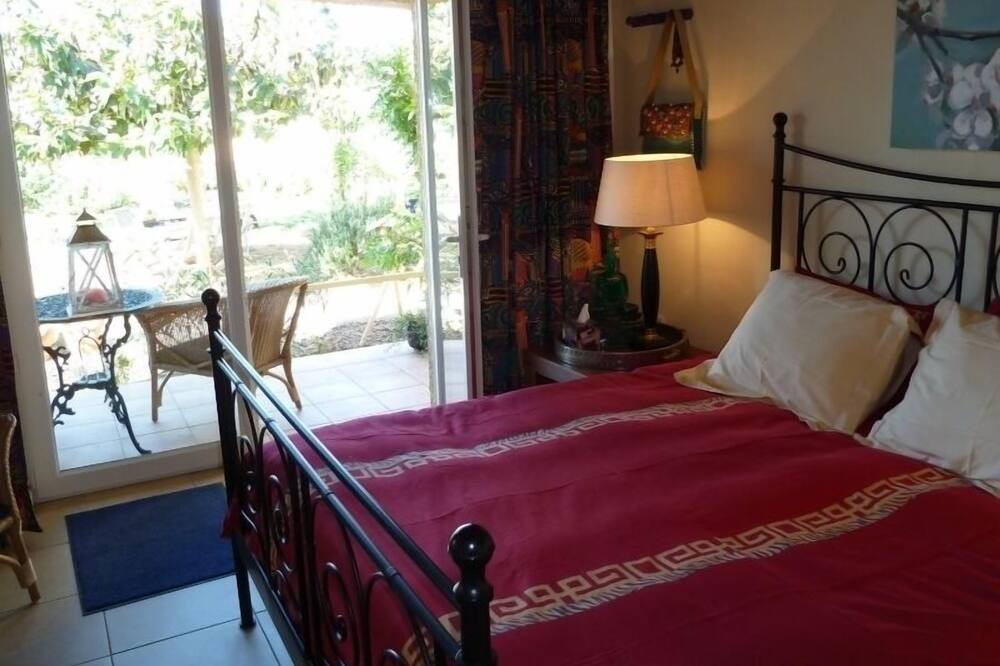 Photo of Bedroom in Paraza