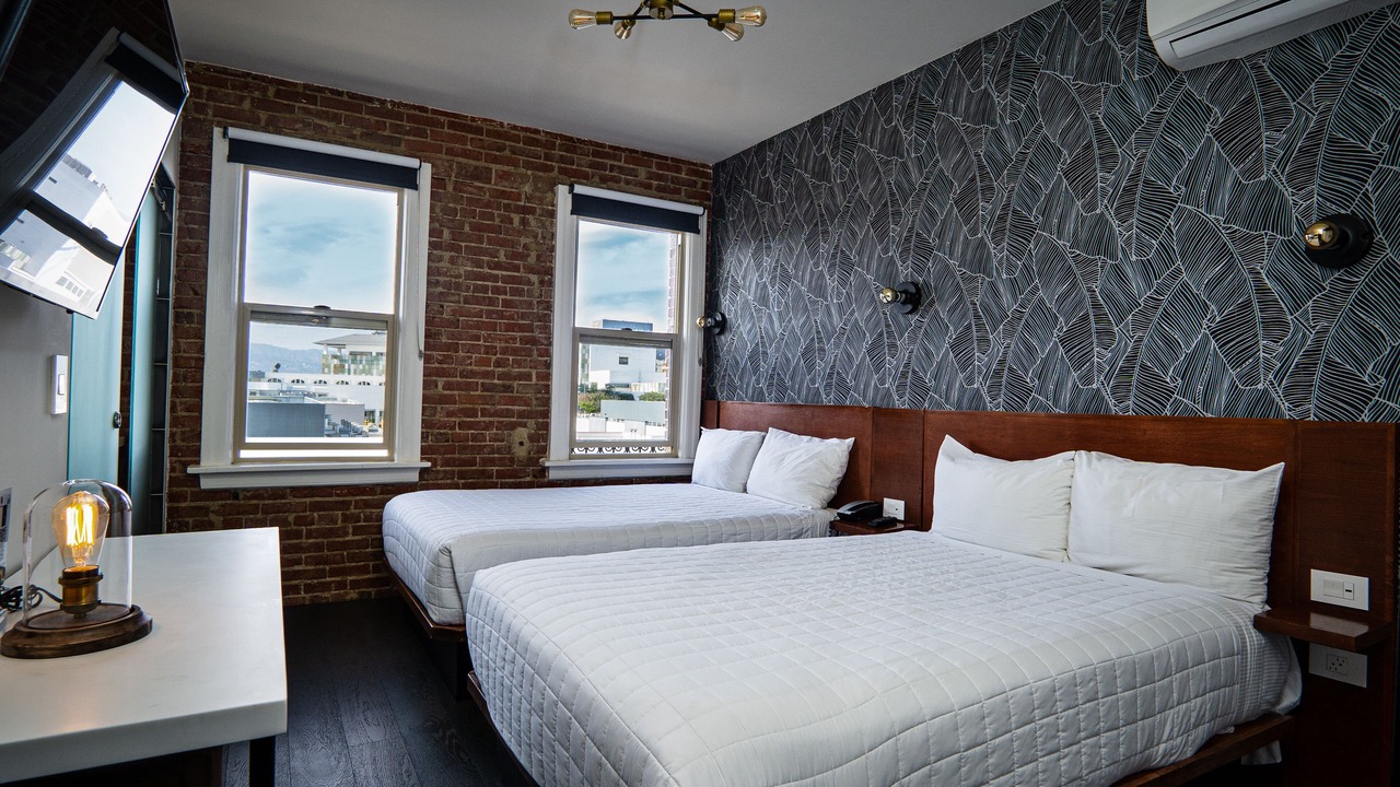 Photo of Bedroom in Wilshire Center