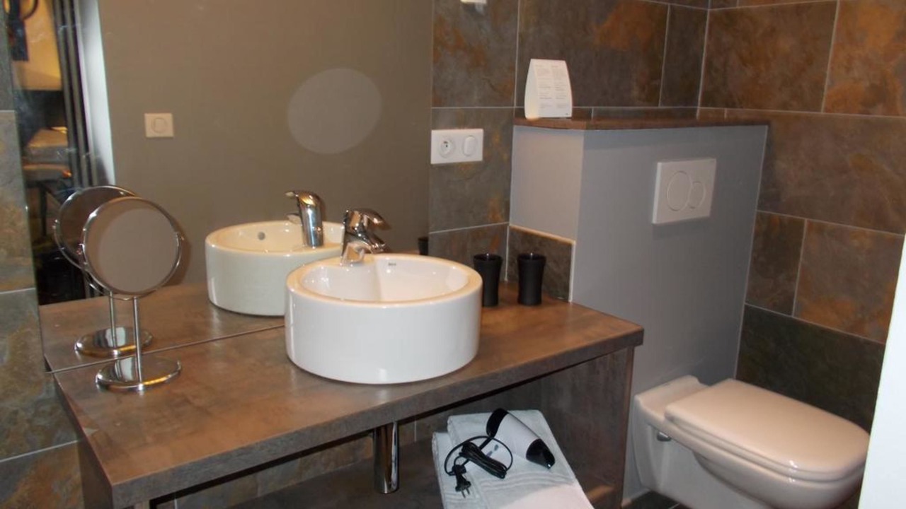 Photo of Bathroom in Biarritz City Centre