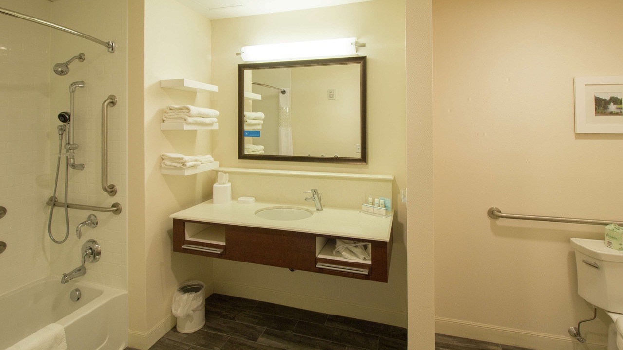 Photo of Bathroom in Cazenovia
