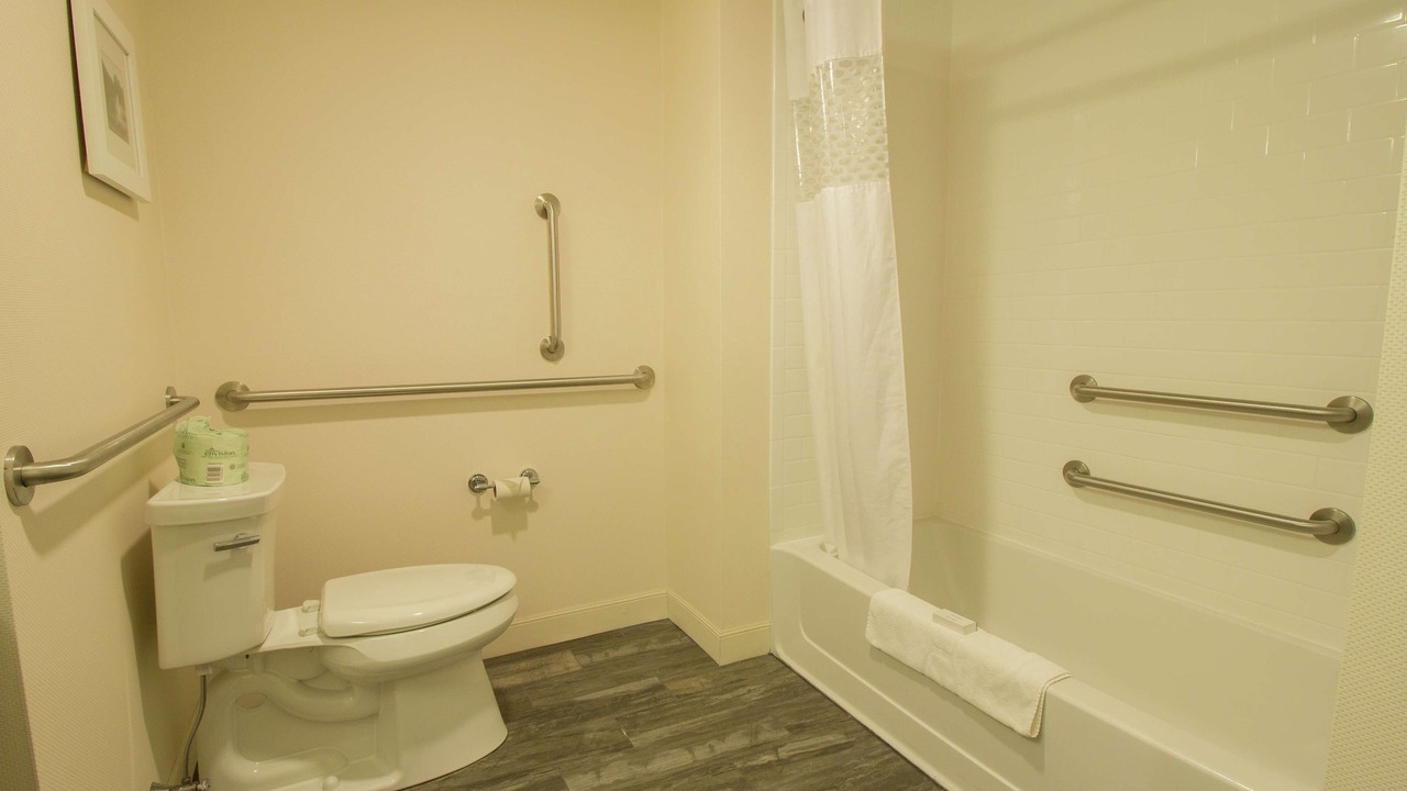 Photo of Bathroom in Cazenovia