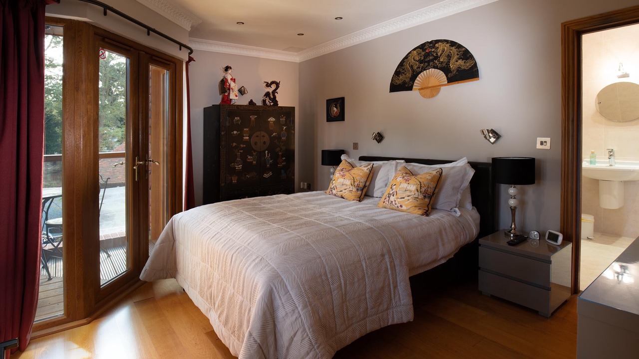 Photo of Others in Netley