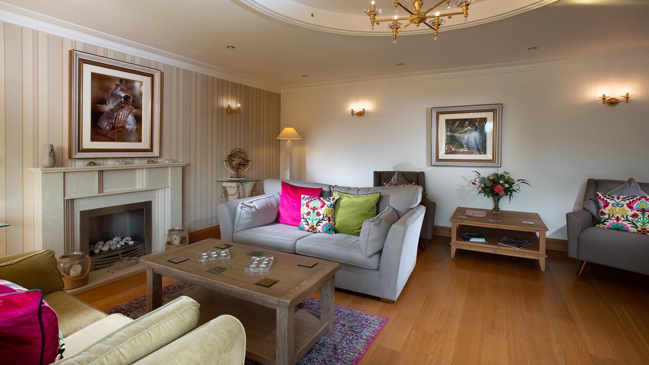 Photo of Others in Netley