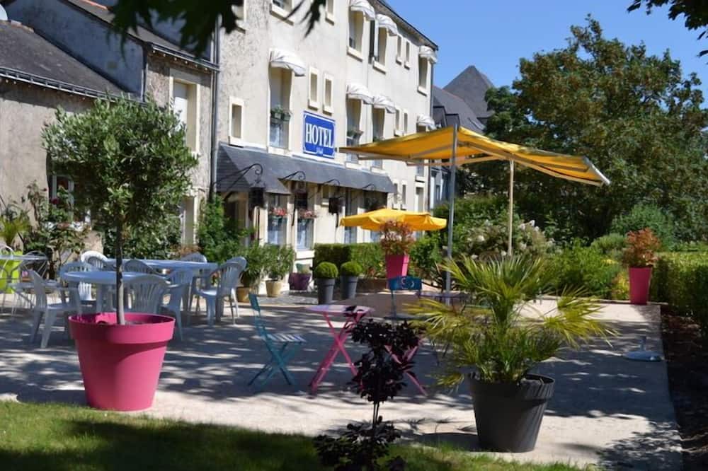 Photo of Outdoor in Brissac-Quince