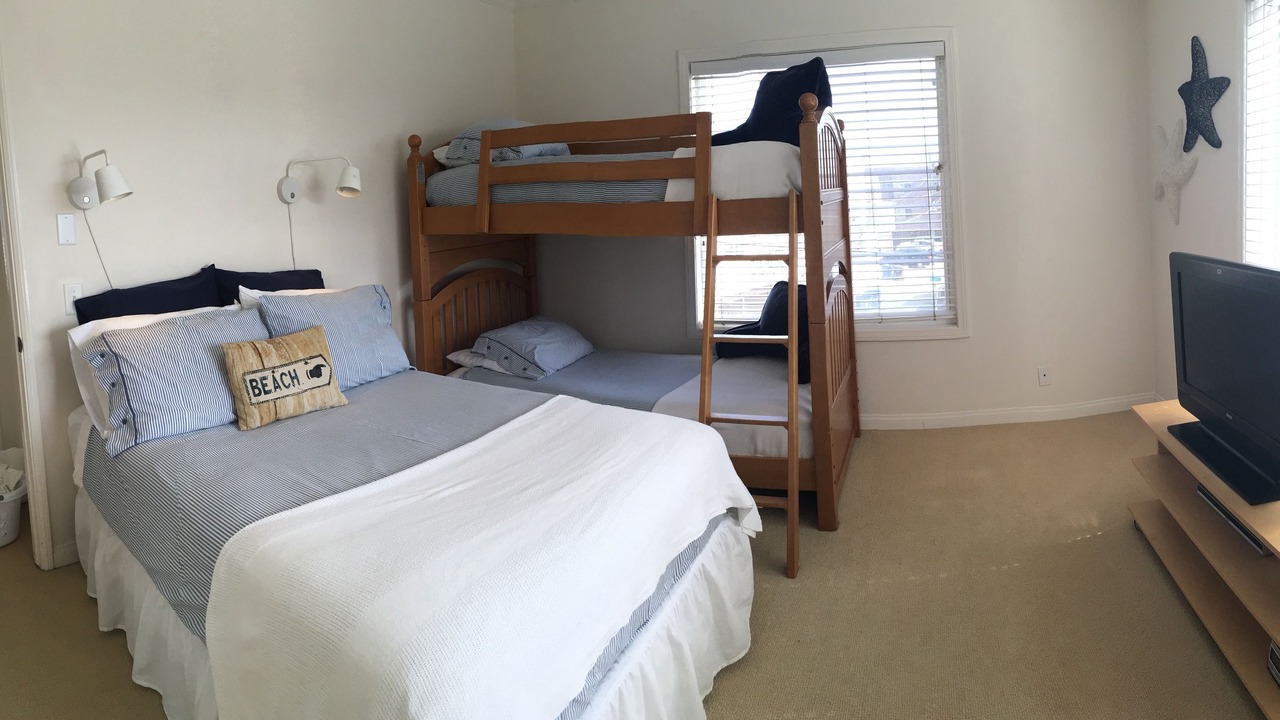 Photo of Bedroom in Central Mission Beach