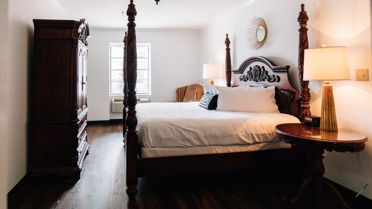 Photo of Bedroom in Downtown Historic