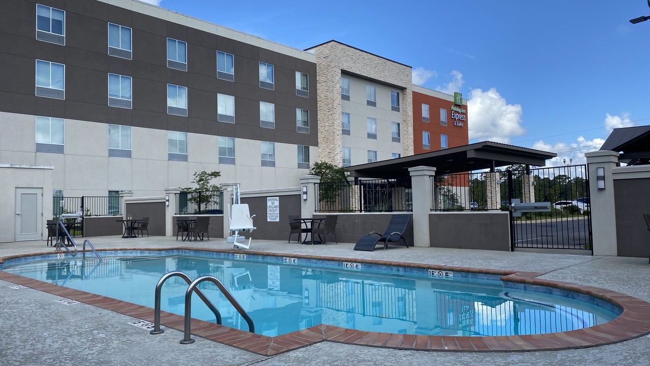 Photo of Outdoor in Pineville