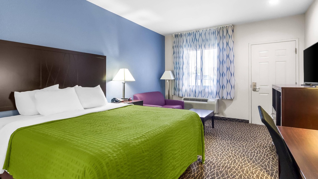 Photo of Bedroom in Bryan