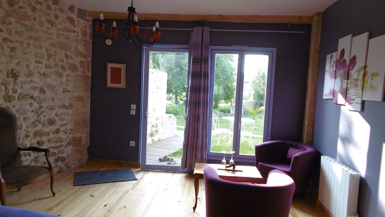Photo of Livingroom in Saint-Seurin-de-Cadourne