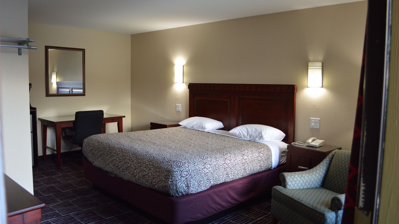 Photo of Bedroom in Overlook