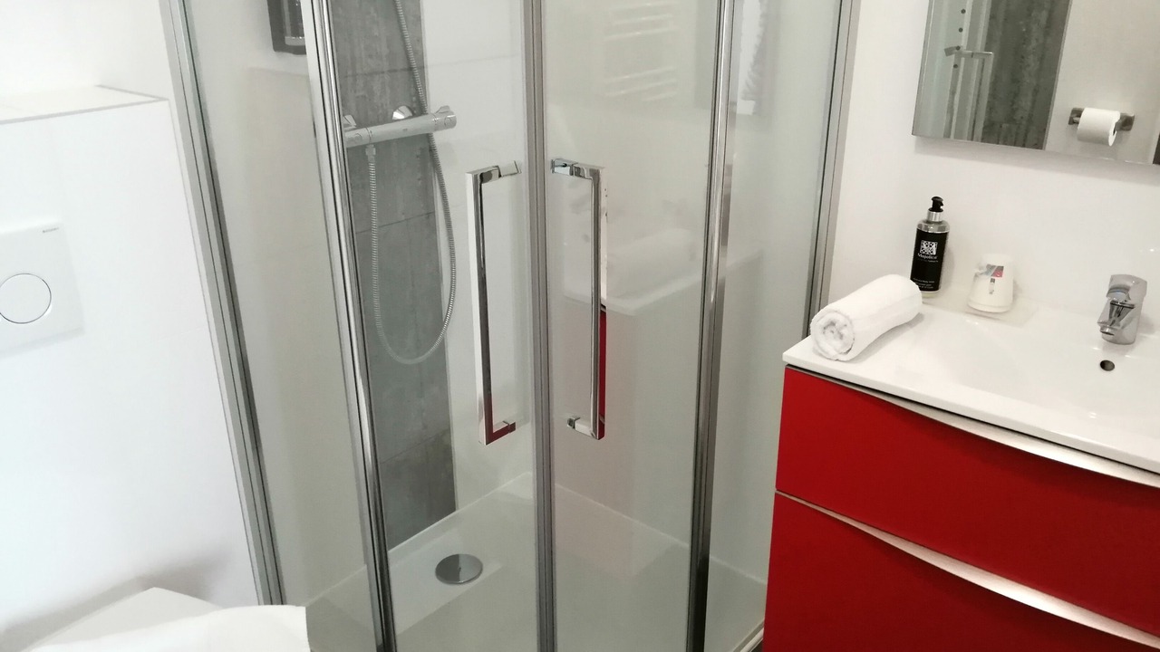 Photo of Bathroom in Nazelles-Negron