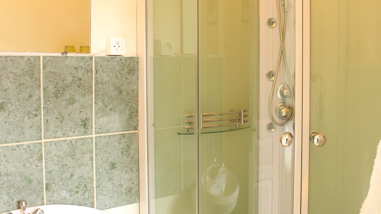 Photo of Bathroom in Biert