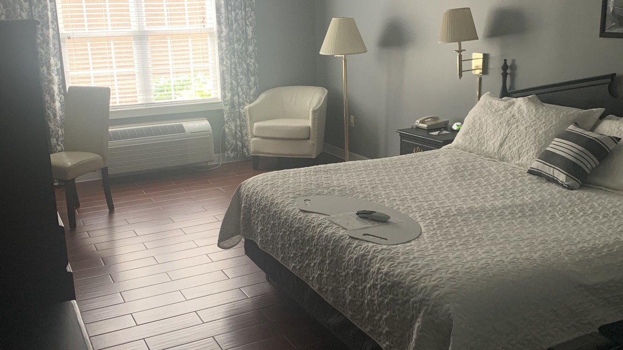 Photo of Bedroom in Maysville