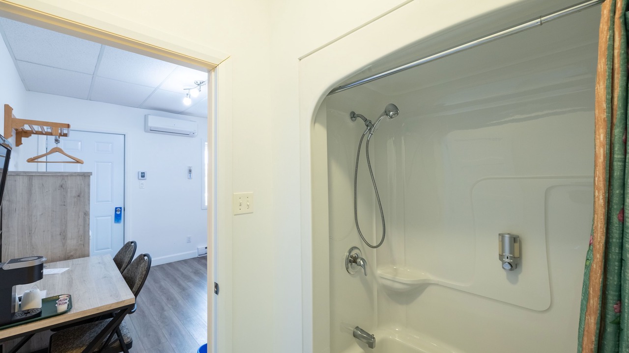 Photo of Bathroom in Ste Anne de Beaupre