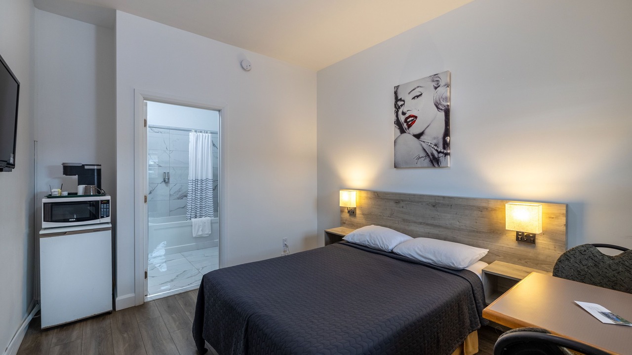 Photo of Bedroom in Ste Anne de Beaupre