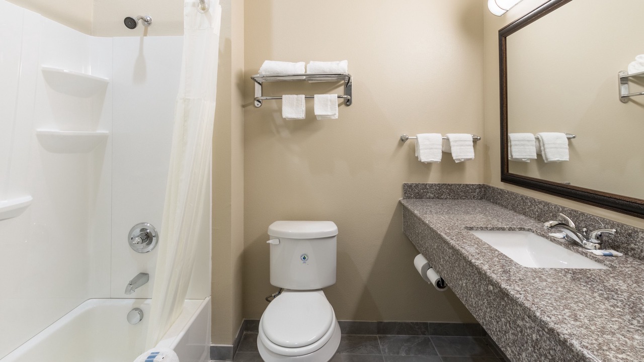Photo of Bathroom in Balch Springs