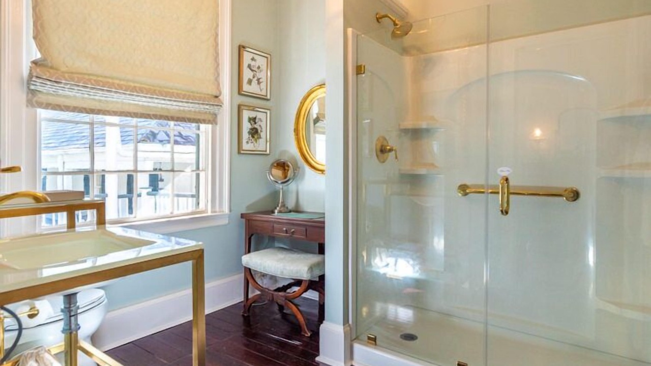 Photo of Bathroom in Natchez