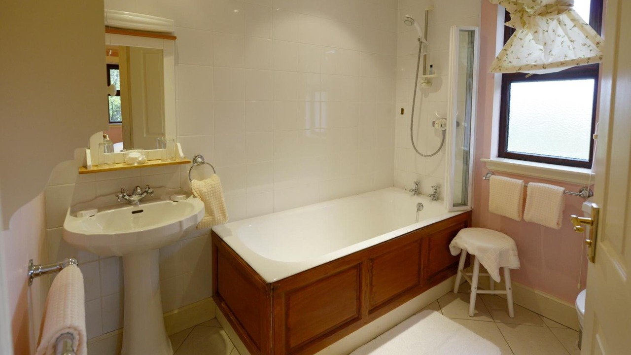 Photo of Others in Torlundy