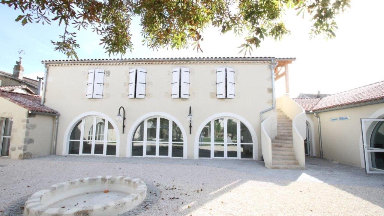 Photo of Outdoor in Condom