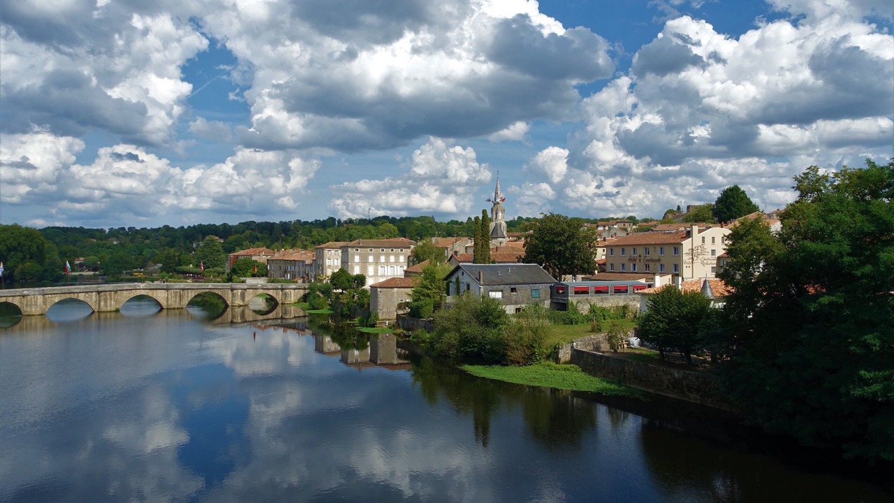 Photo of Outdoor in Confolens