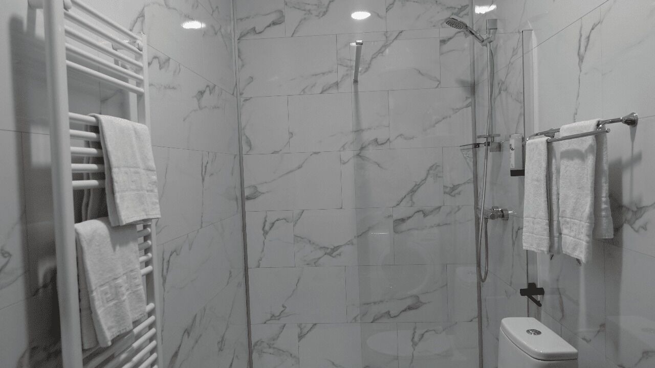 Photo of Bathroom in Confolens