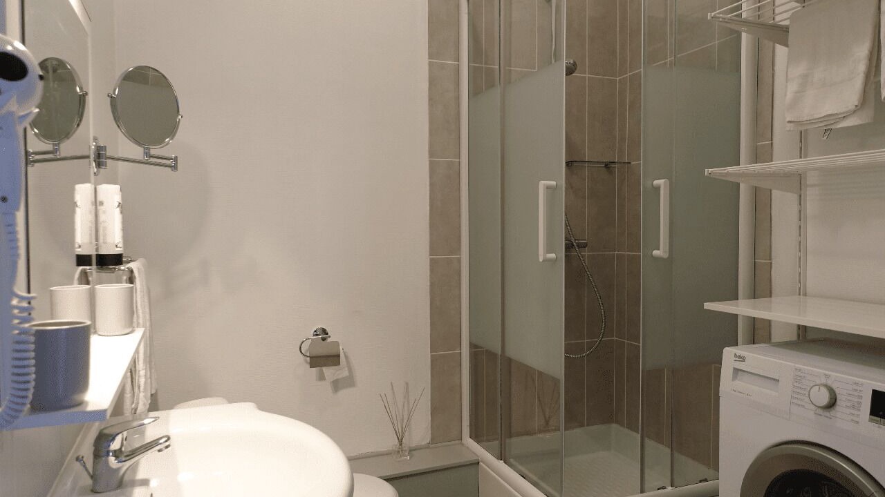 Photo of Bathroom in Confolens