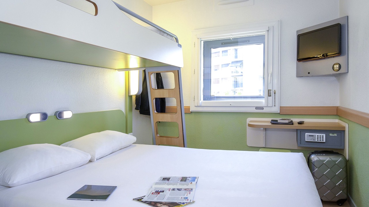 Photo of Bedroom in Apt