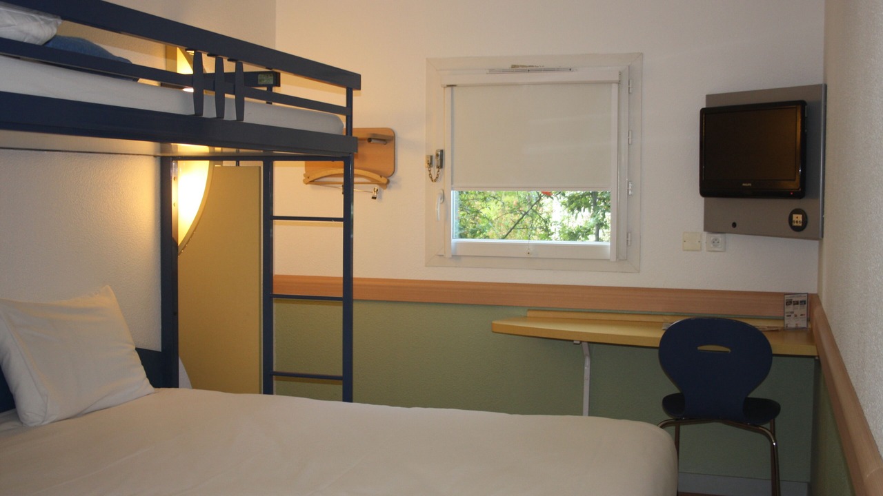 Photo of Bedroom in Issoire